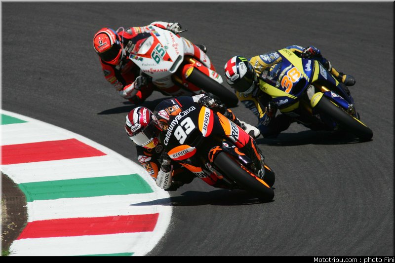moto2_0052_italie_mugello_2011