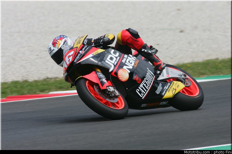 moto2_cluzel_0002_italie_mugello_2011