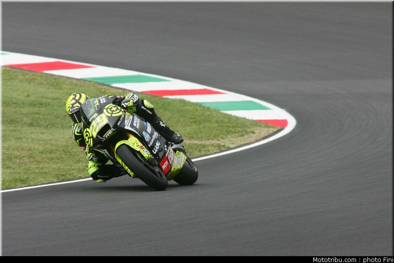moto2_iannone_0002_italie_mugello_2011