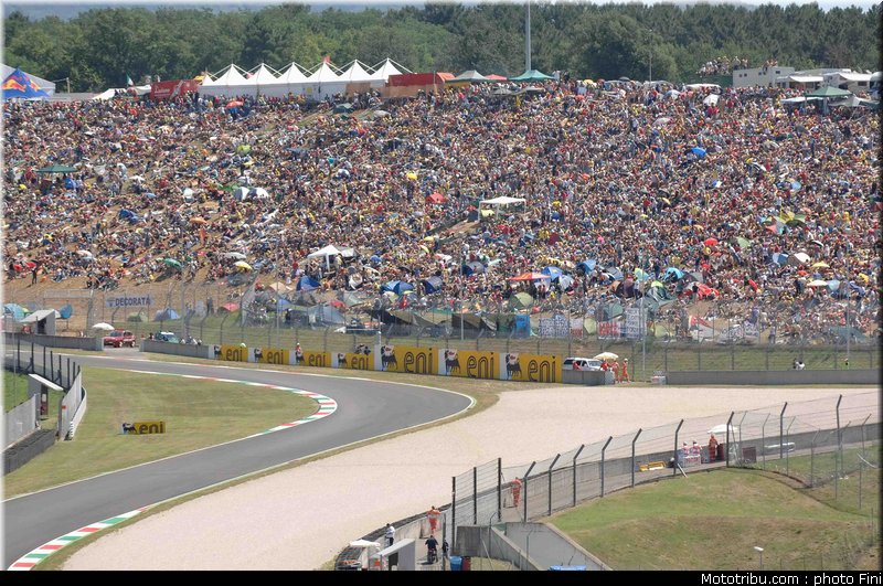motogp_ambiance_0015_italie_mugello_2011