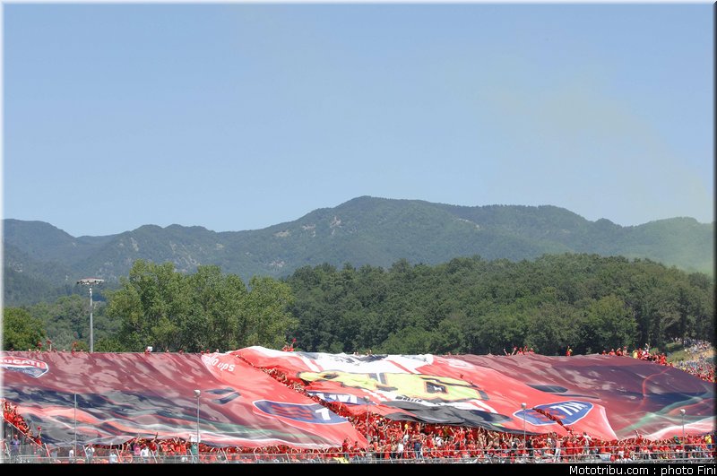 motogp_ambiance_0018_italie_mugello_2011