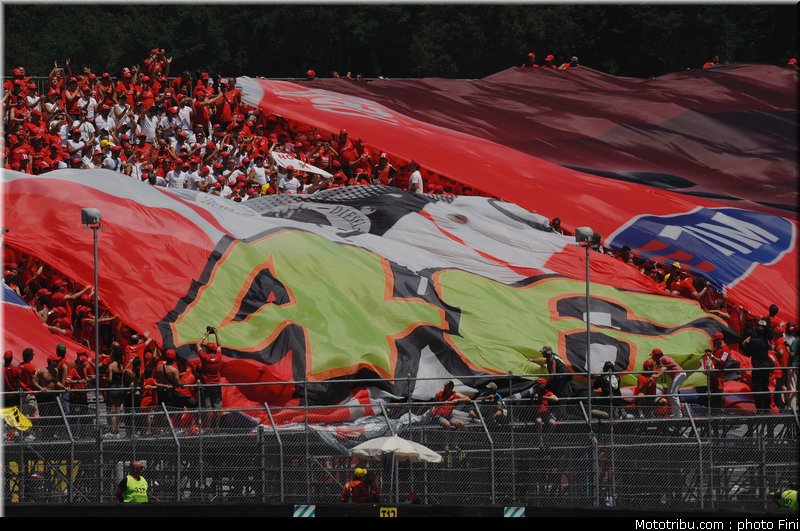 motogp_ambiance_0020_italie_mugello_2011