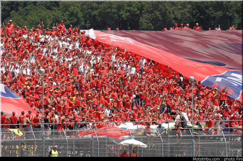 motogp_ambiance_0022_italie_mugello_2011