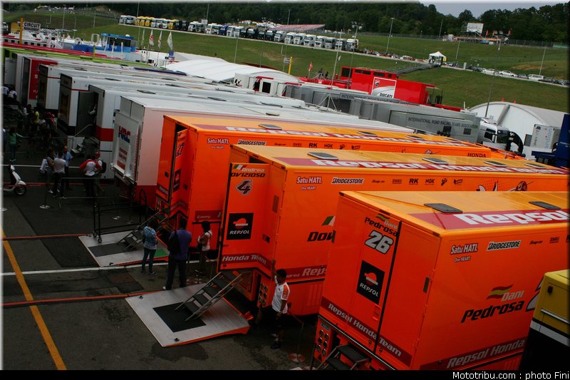motogp_ambiance_0031_italie_mugello_2011