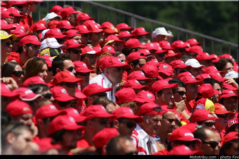 motogp_ambiance_0038_italie_mugello_2011