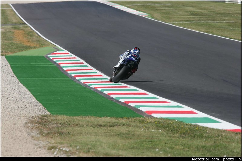 motogp_lorenzo_0002_italie_mugello_2011