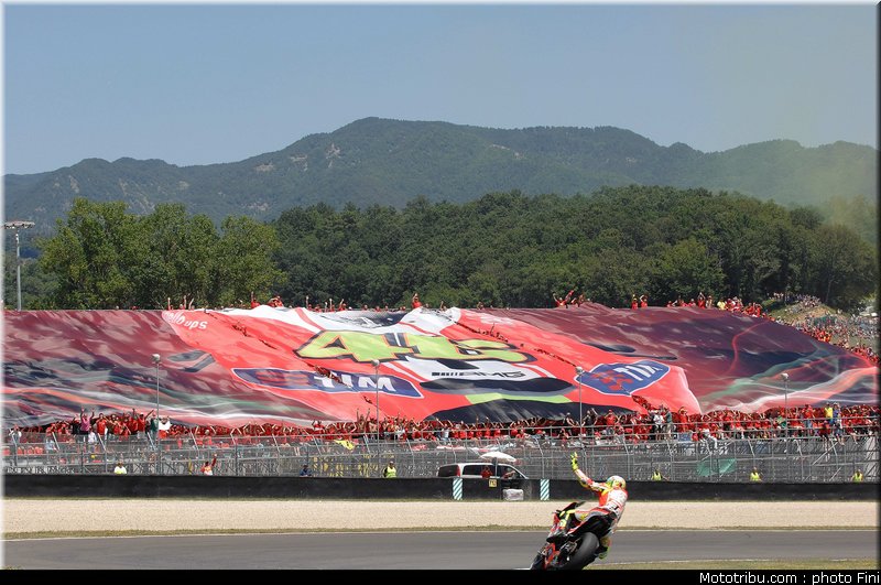 motogp_rossi_0001_italie_mugello_2011