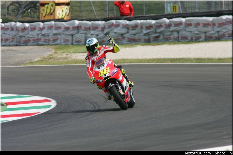 motogp_rossi_0004_italie_mugello_2011