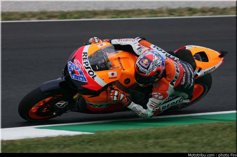 motogp_stoner_0002_italie_mugello_2011
