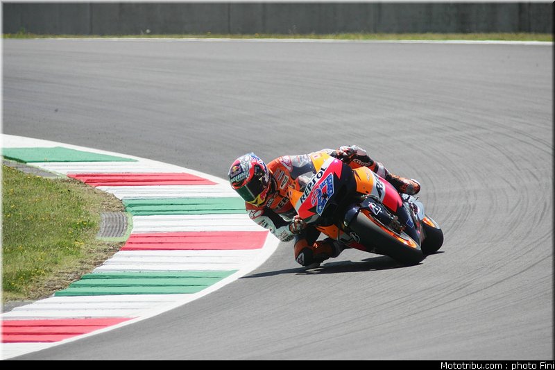 motogp_stoner_0006_italie_mugello_2011