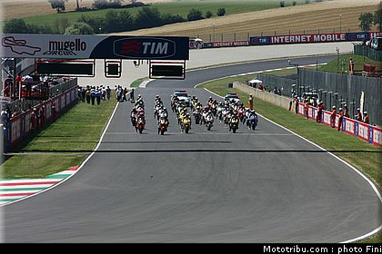 moto2_0002_italie_mugello_2011.jpg