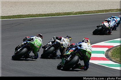 moto2_0012_italie_mugello_2011.jpg