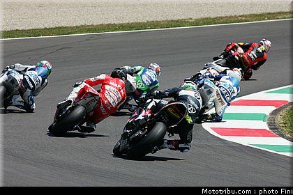 moto2_0013_italie_mugello_2011.jpg