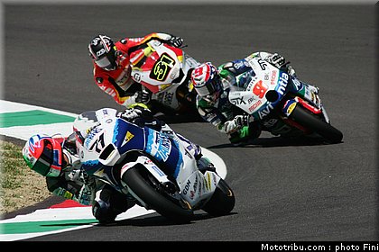 moto2_0036_italie_mugello_2011.jpg