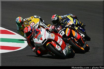 moto2_0040_italie_mugello_2011.jpg