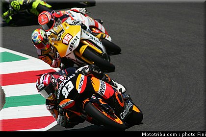 moto2_0043_italie_mugello_2011.jpg