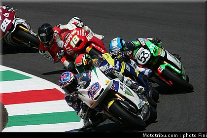 moto2_0047_italie_mugello_2011.jpg