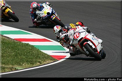moto2_0054_italie_mugello_2011.jpg
