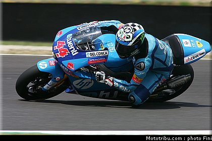 moto2_espargaro_p_0001_italie_mugello_2011.jpg