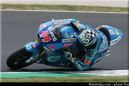 moto2_espargaro_p_0003_italie_mugello_2011.jpg