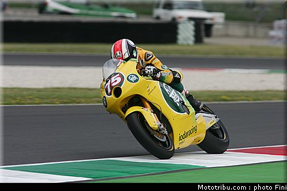 moto2_pasini_0003_italie_mugello_2011.jpg