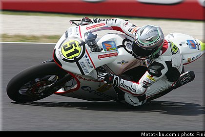 moto2_pirro_0001_italie_mugello_2011.jpg
