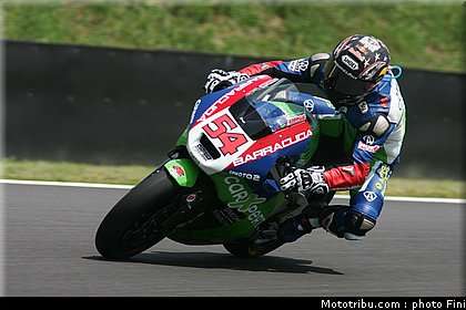 moto2_sofuoglu_0001_italie_mugello_2011.jpg