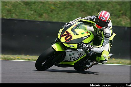 moto2_tarozzi_0001_italie_mugello_2011.jpg