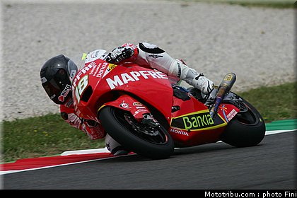 moto2_torres_0002_italie_mugello_2011.jpg