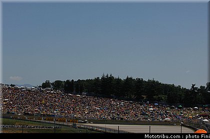 motogp_ambiance_0016_italie_mugello_2011.jpg
