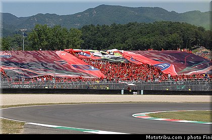 motogp_ambiance_0017_italie_mugello_2011.jpg