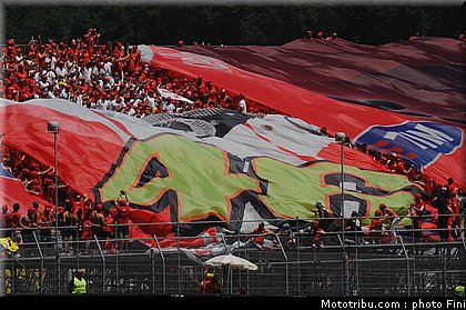 motogp_ambiance_0020_italie_mugello_2011.jpg