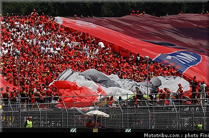 motogp_ambiance_0021_italie_mugello_2011.jpg