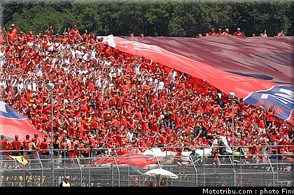 motogp_ambiance_0022_italie_mugello_2011.jpg