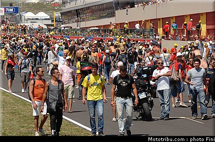 motogp_ambiance_0026_italie_mugello_2011.jpg