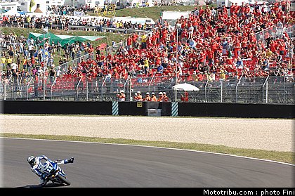 motogp_spies_0001_italie_mugello_2011.jpg