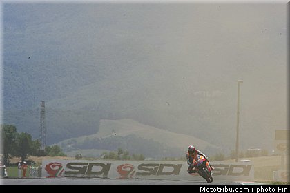 motogp_stoner_0005_italie_mugello_2011.jpg