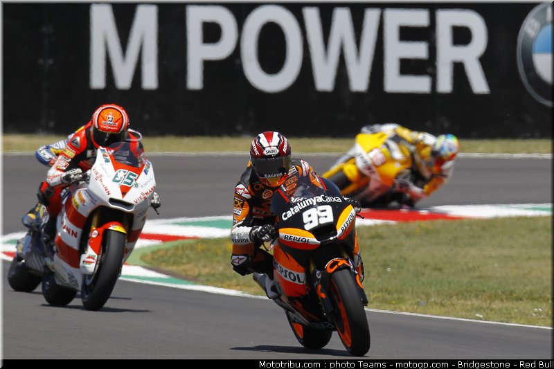 moto2_0009_italie_mugello_2011
