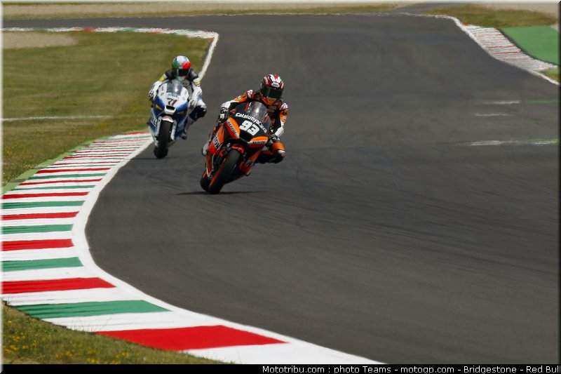 moto2_0013_italie_mugello_2011