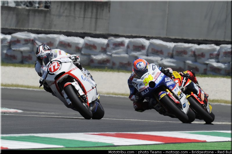 moto2_0018_italie_mugello_2011