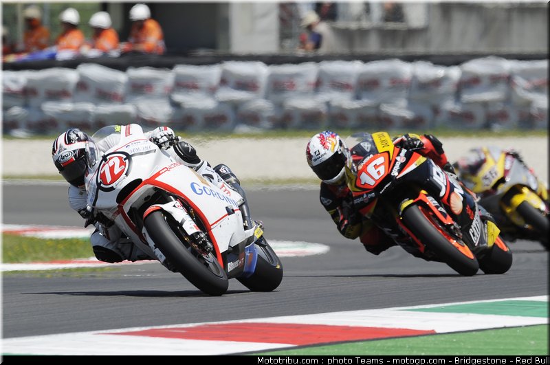 moto2_0019_italie_mugello_2011