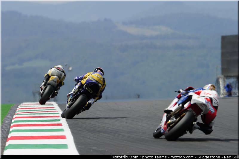 moto2_0022_italie_mugello_2011