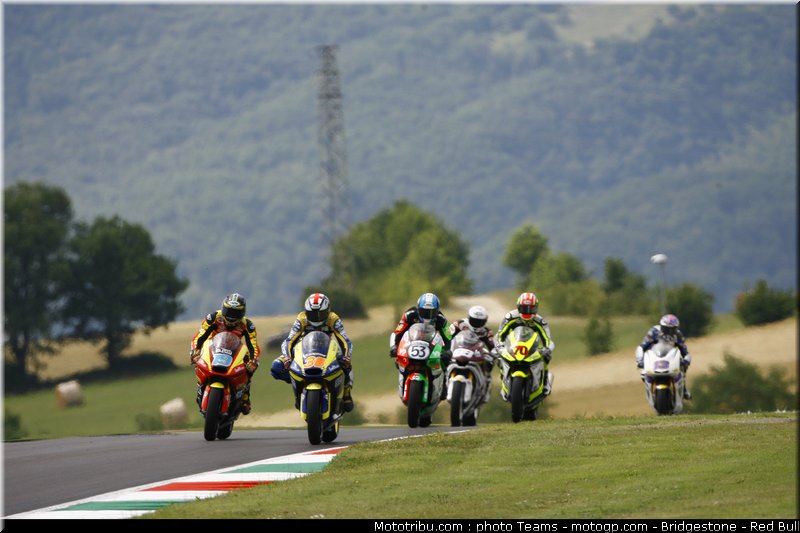 moto2_0024_italie_mugello_2011