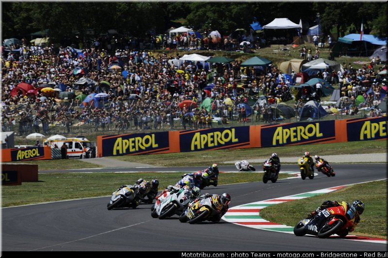 moto2_0032_italie_mugello_2011
