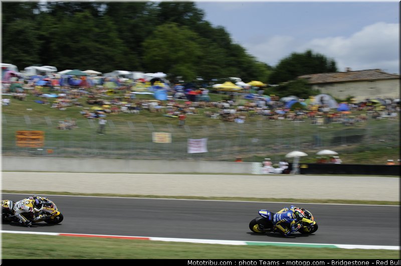 moto2_0037_italie_mugello_2011
