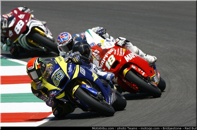 moto2_0043_italie_mugello_2011