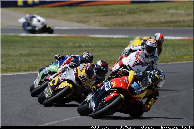 moto2_0044_italie_mugello_2011