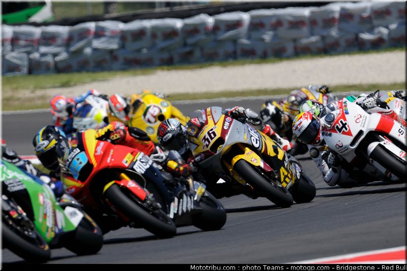 moto2_0052_italie_mugello_2011