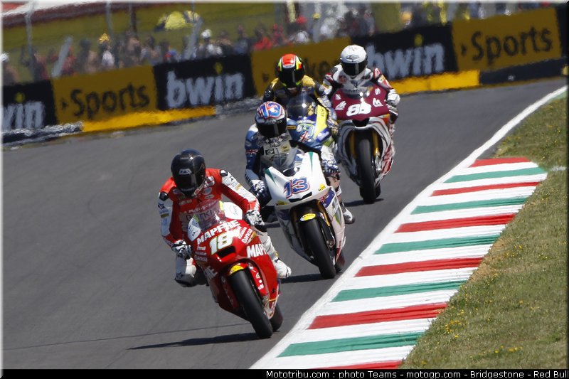 moto2_0061_italie_mugello_2011