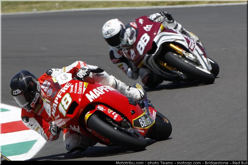 moto2_0062_italie_mugello_2011